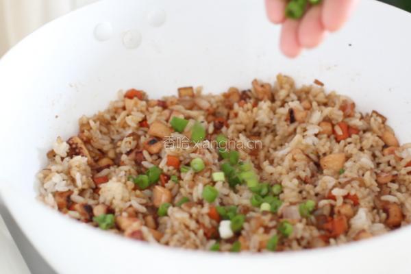 鱿鱼炒饭的做法图解13