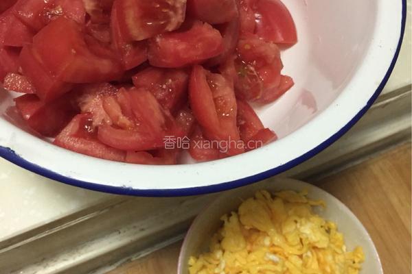 西红柿蛋烩猫耳朵的做法图解1