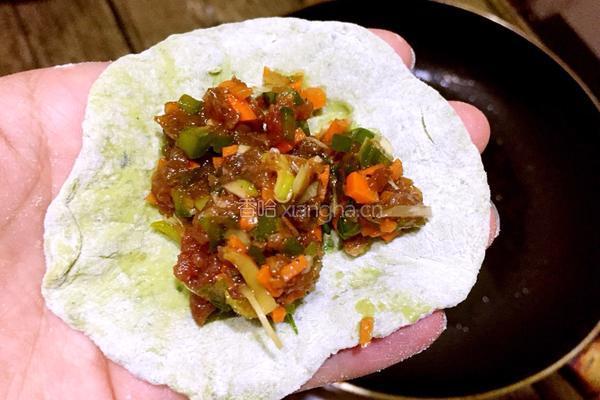 翡翠牛肉生煎包的做法图解8