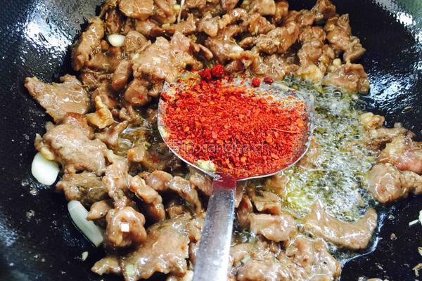 孜然羊肉的做法图解10