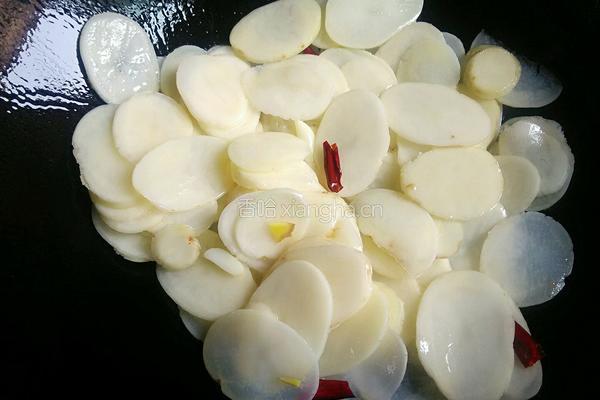 香辣土豆片的做法图解5