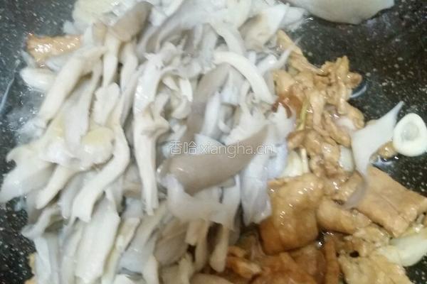 蘑菇炒肉片的做法图解6
