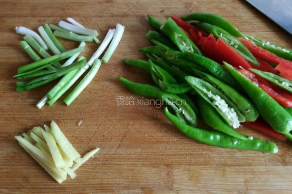 杭椒牛肉的做法图解2