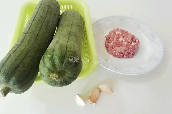 肉末丝瓜的做法图解1
