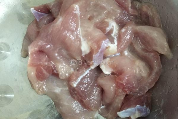 西兰花番茄炒肉的做法图解3