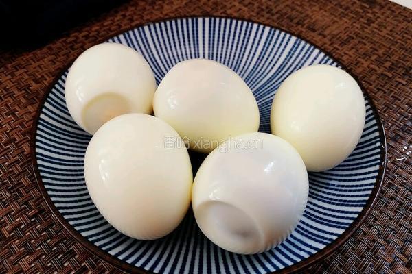 手撕葱拌鸡蛋的做法图解2