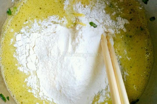 韭菜鸡蛋饼的做法图解5