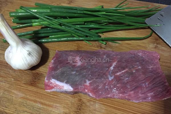 葱爆牛肉的做法图解1