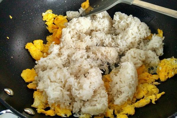 肉松蛋炒饭的做法图解4