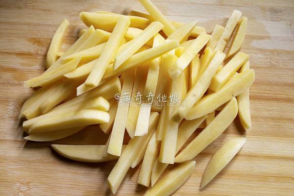 自制薯条少油烤箱版的做法图解2