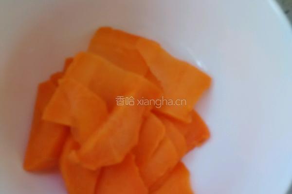 黄瓜胡罗卜炒鸡蛋的做法图解8