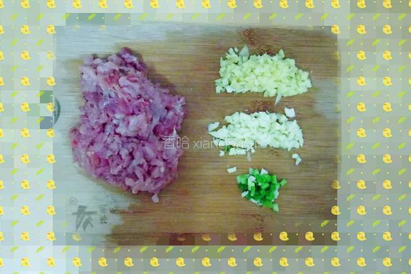 肉丸豆芽汤的做法图解1