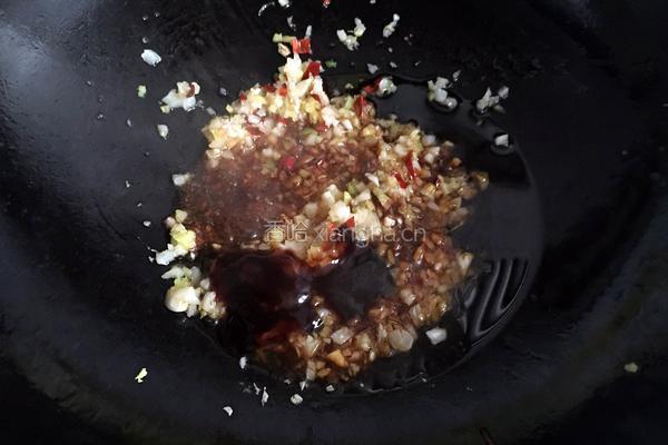 蒜蓉粉丝蒸生蚝的做法图解4