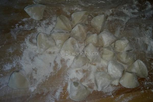胡萝卜香菇娃娃菜猪肉馅水饺的做法图解9