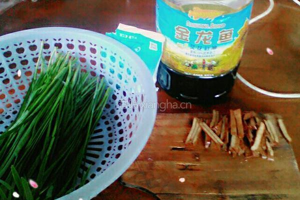 韭菜炒茶干的做法图解1