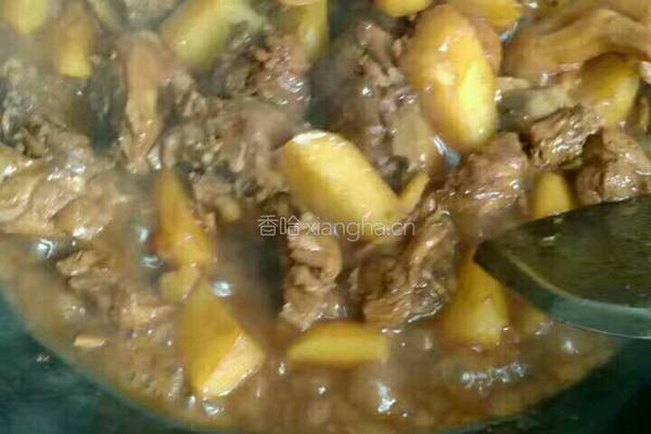 土豆焖鸭的做法图解6