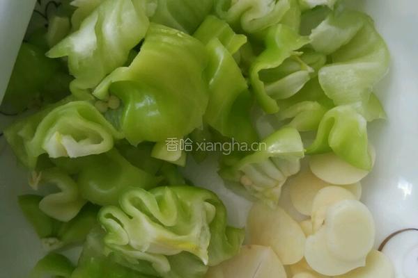 青椒杏鲍菇的做法图解2