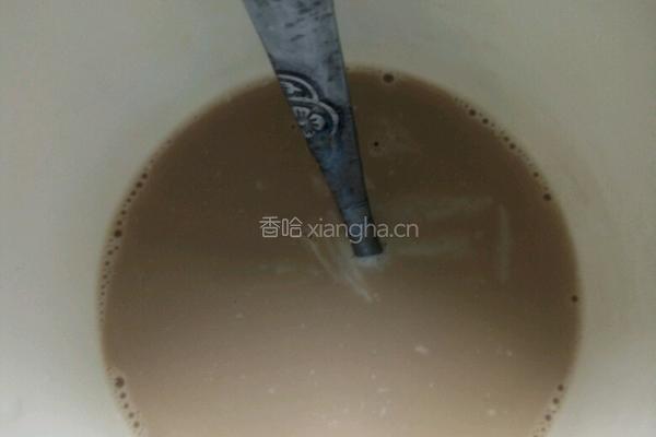 牛奶冰镇咖啡的做法图解7
