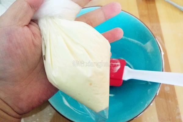 云朵奶油卷的做法图解9