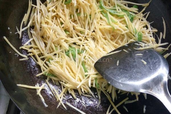 自制（水嫩土豆丝）的做法图解4