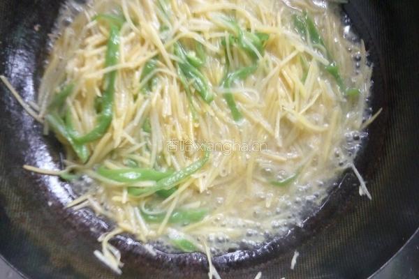 自制（水嫩土豆丝）的做法图解5
