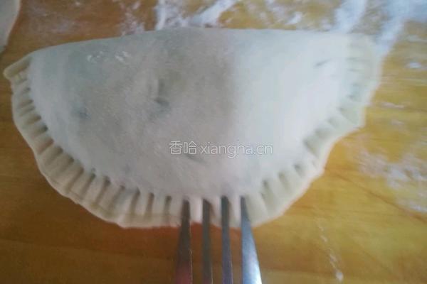 韭菜盒子的做法图解21