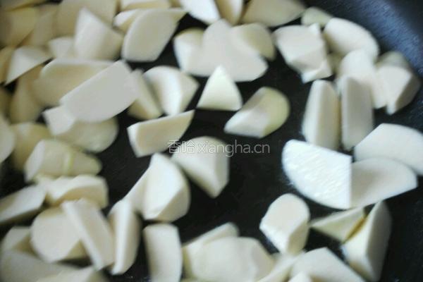 毛豆子炒茭白的做法图解7