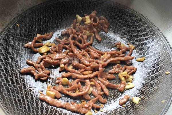 洋葱炒牛肉丝的做法图解5