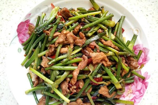 蒜台炒肉丝的做法图解11