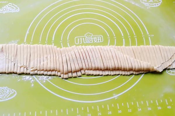 鸡蛋手擀面的做法图解10