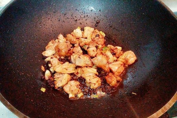 豆豉炒鸡腿肉的做法图解9