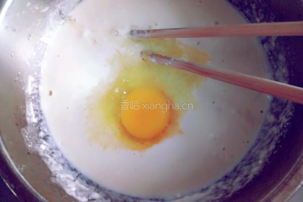 火腿肠鸡蛋饼的做法图解3