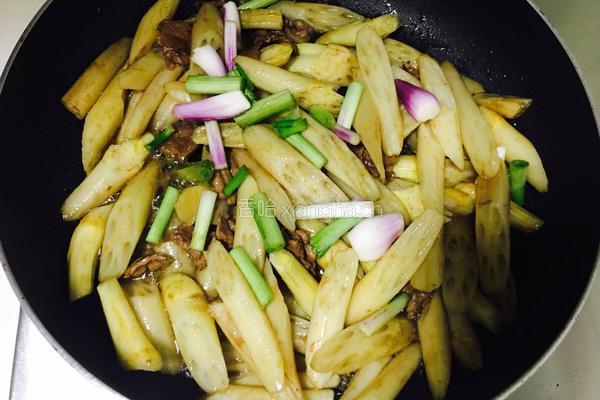 藕尖炒牛肉的做法图解6