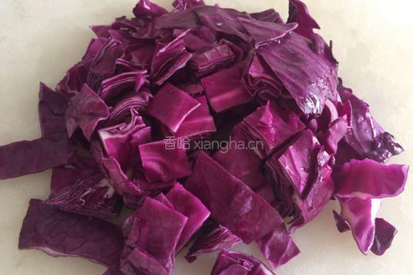蔬汁金鱼饺子（韭菜馅）的做法图解1