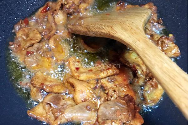 泡辣椒炒鸡胸的做法图解4
