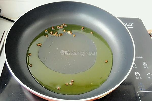 剁椒鱼头的做法图解11
