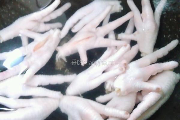糖醋鸡爪的做法图解2