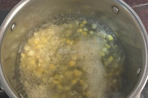 咸蛋黄焗玉米的做法图解3