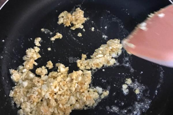 咸蛋黄焗玉米的做法图解4