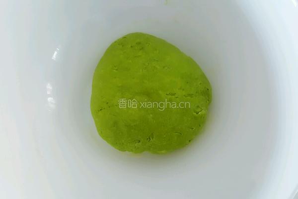 炝拌菠菜汁面的做法图解10