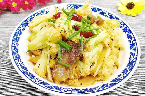 干锅腊肉花菜的做法图解7