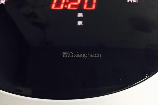 鹅蛋翡翠炒饭的做法图解3