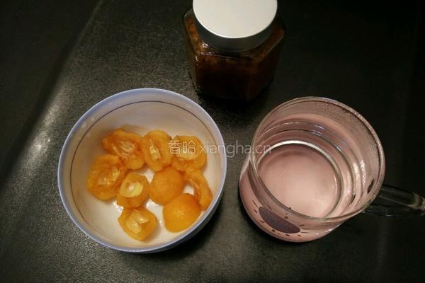 枇杷蜜饮的做法图解2