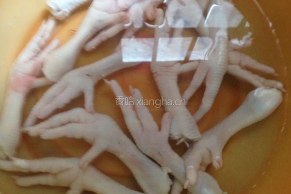 卤香辣鸡爪的做法图解1
