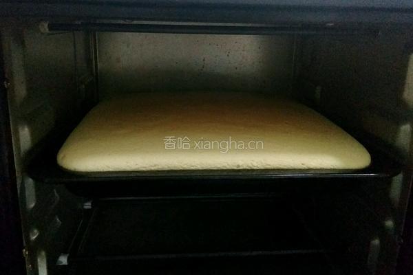 草莓蛋糕卷的做法图解9