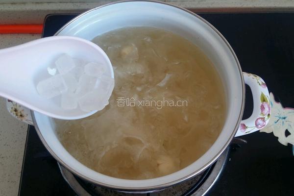 冰糖银耳莲子羹的做法图解7