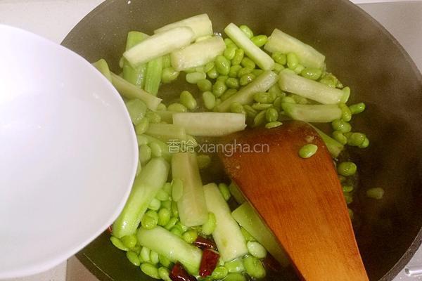 丝瓜炒毛豆的做法图解7