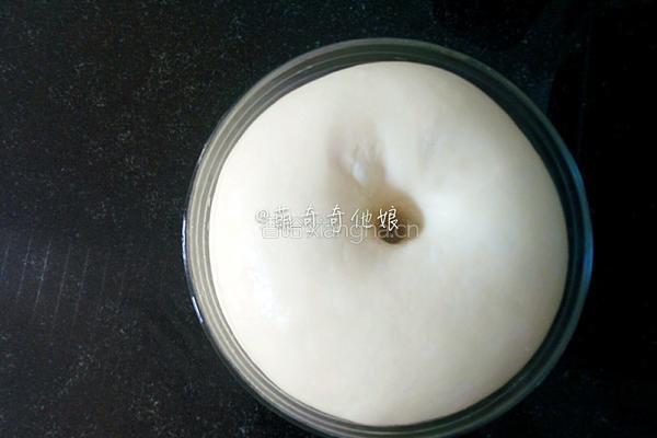 葱香肉松手撕土司的做法图解4