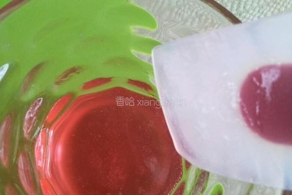 QQ糖酸奶果冻的做法图解2
