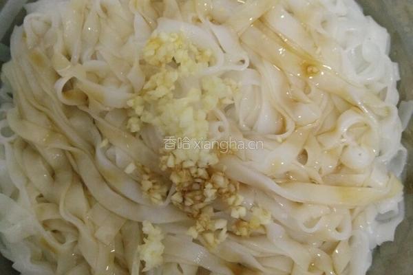 广式拌河粉的做法图解5